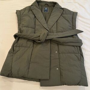 GAP Women's Dark Green Mistletoe Quilted Vest Puffer